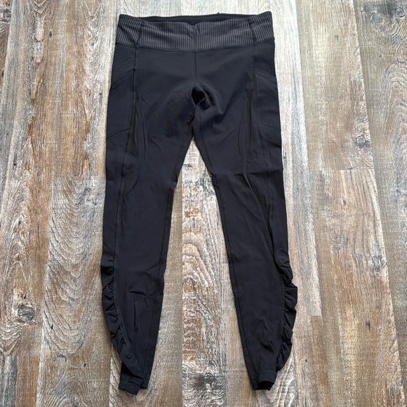Lululemon | Ruffle/ Ruched Leggings - Picture 2 of 10